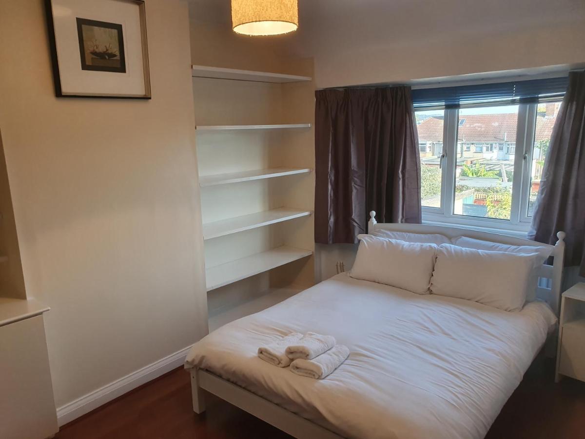 Elegant House 10 Minutes Walk To Wembley Stadium Villa London Exterior photo